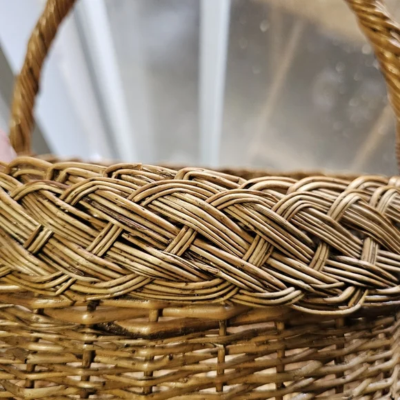 Vintage Wicker Basket Retro - Picture 5 of 7